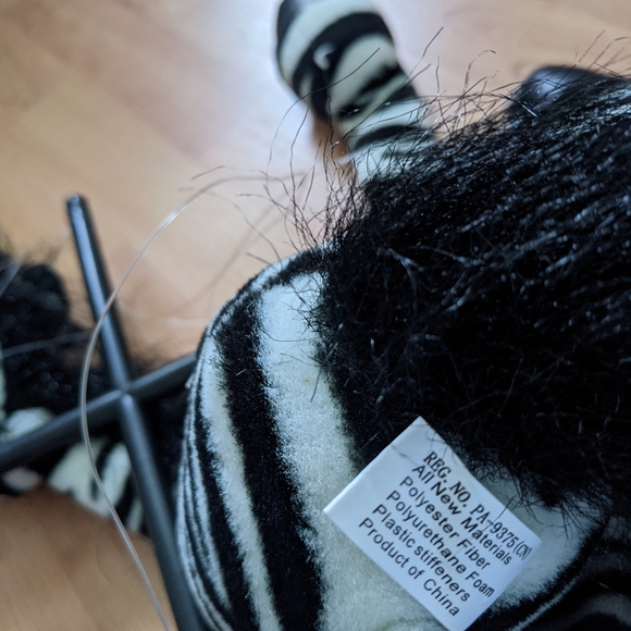 Zebra String Puppet - Picture 6 of 7